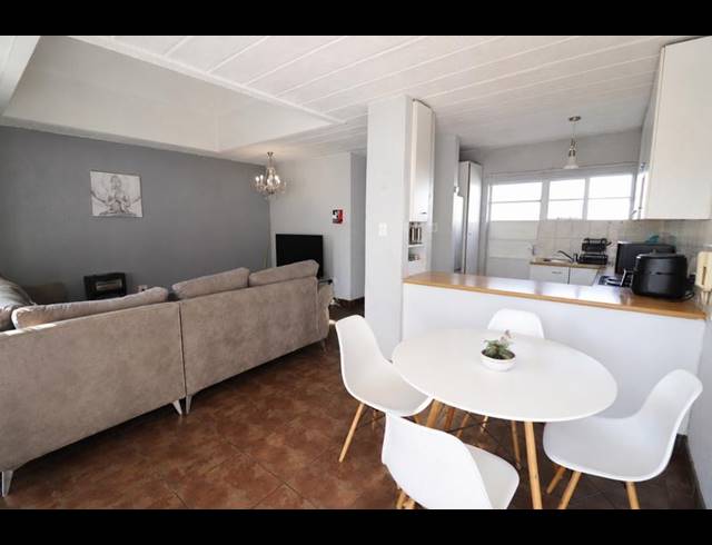 1 BEDROOM APARTMENT FOR SALE IN LONEHILL